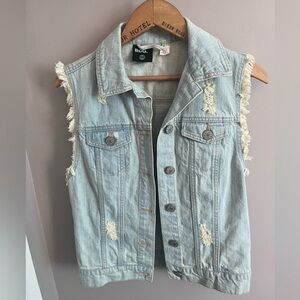 Urban Outfitter BDG Denim raw hemmed denim vest intention distressing XS